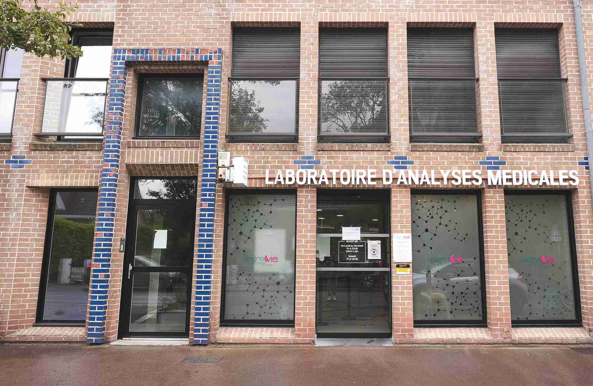 Laboratoire Wormhout : facade